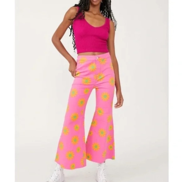 Free People Youthquake Printed Crop Flare Jeans in Lipstick Combo sz 26 - Picture 2 of 6